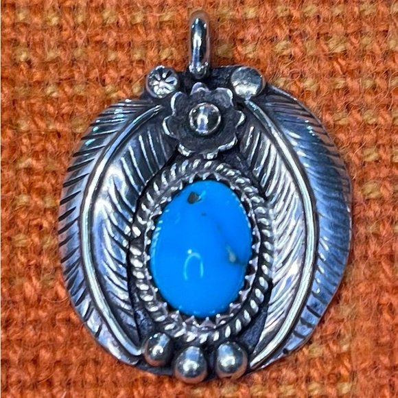 Native American made turquoise necklace pendant - Picture 2 of 3